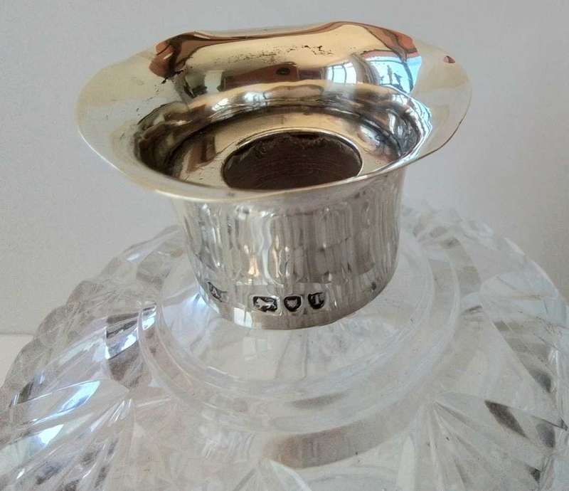 London 1894  -  Silver Collar  Perfume  Bottle
