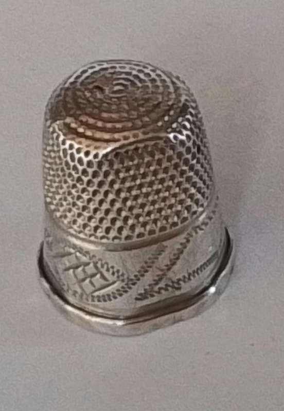 CHESTER 1925  silver Thimble  [6]