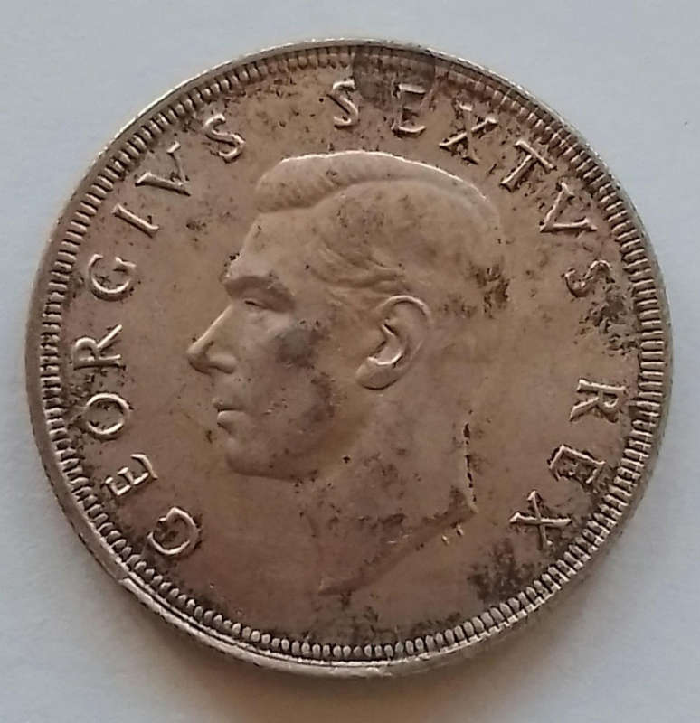 1652 - 1952 Union of SA Crown  /  5 Shilling  [C22]