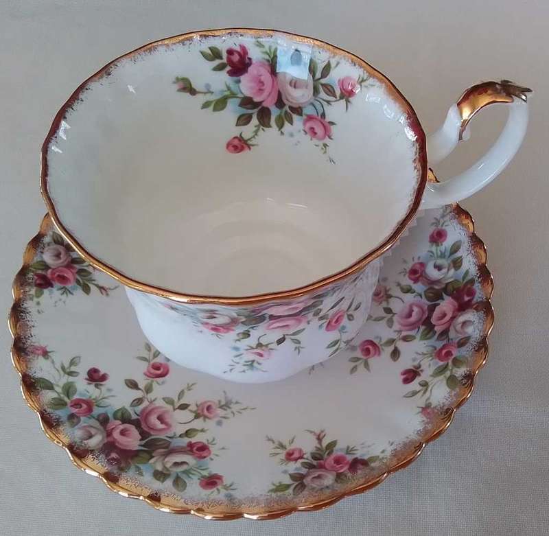 Royal Albert   -  Cottage Garden   -  Breakfast  Duo