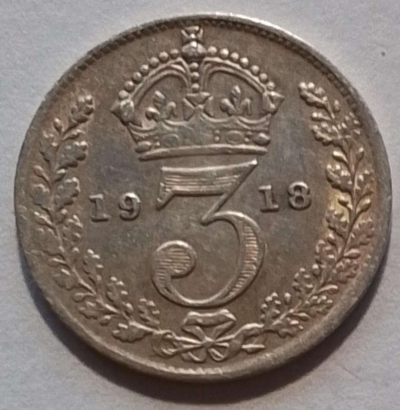 1918 -  British  3  Pence  Coin   [C103]