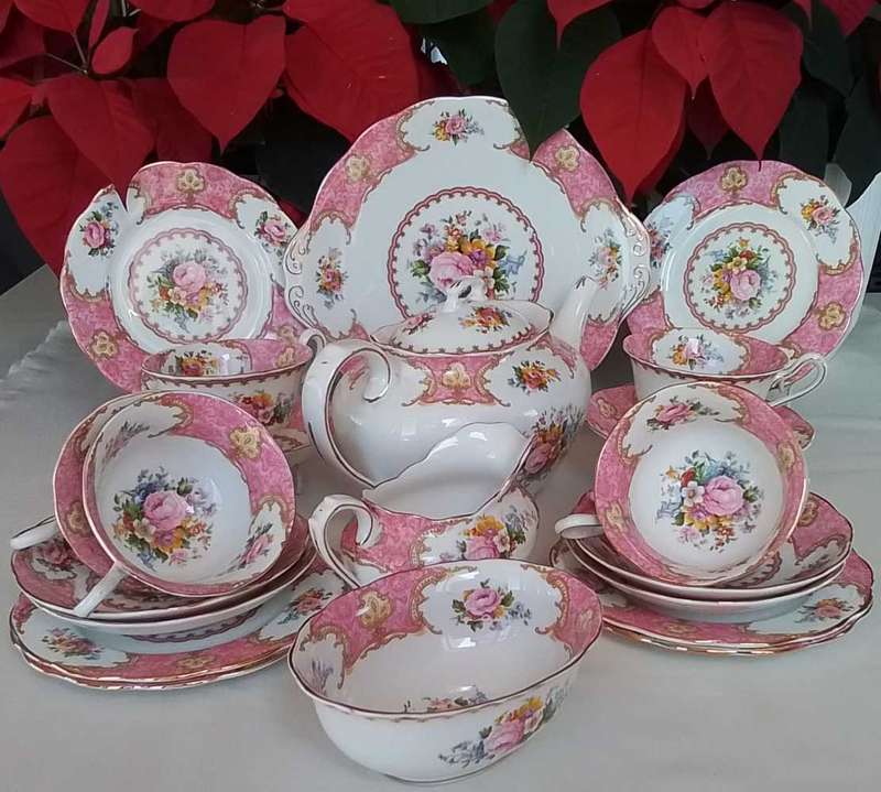 Royal Albert   -  23 pc  LADY CARLYLE   -  Tea  Set