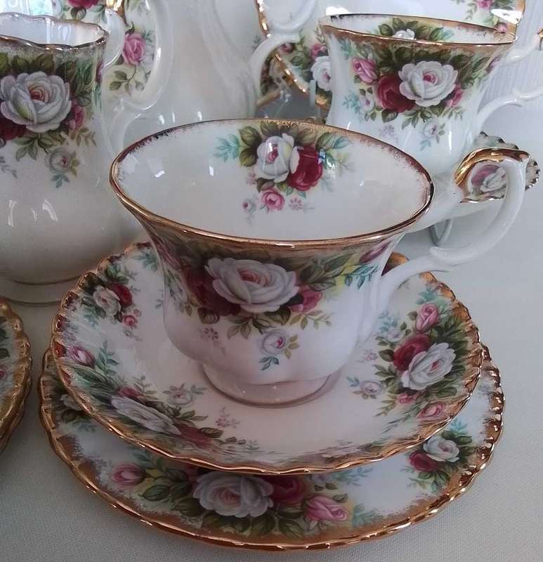 Royal Albert  -  23 pc CELEBRATION  -  Tea Set