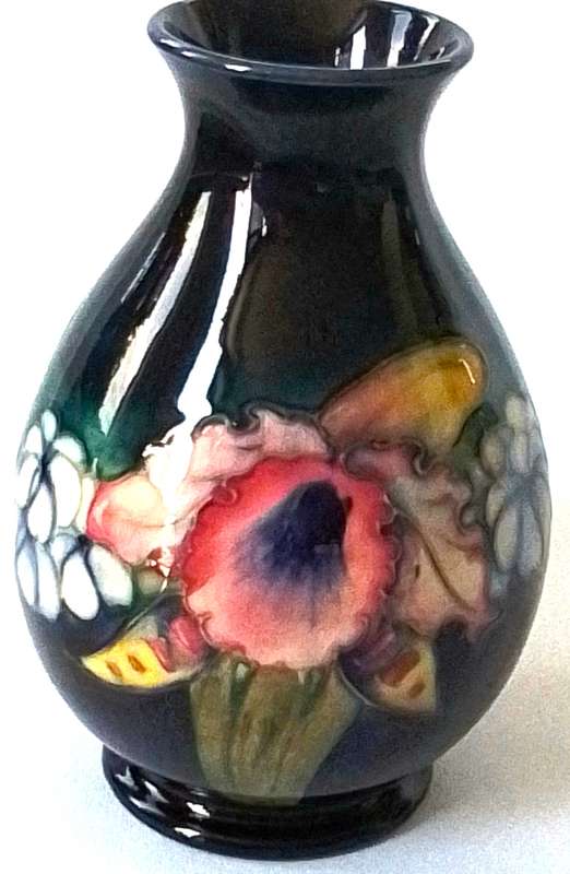 Moorcroft   `` Orchid``   Vase