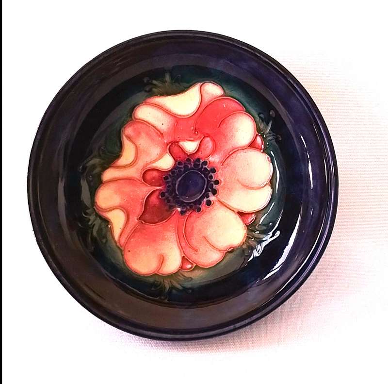 Moorcroft   `` ANEMONE``   Small  Bowl