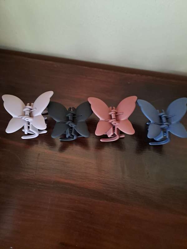 Hair Clips Large Butterfly 4 pieces