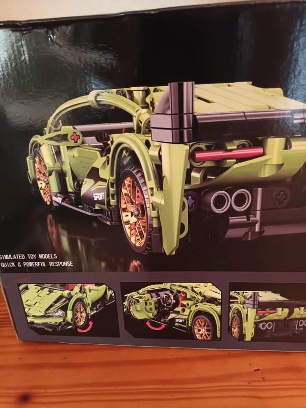 Building Blocks Model Car Kit Scale 1:18