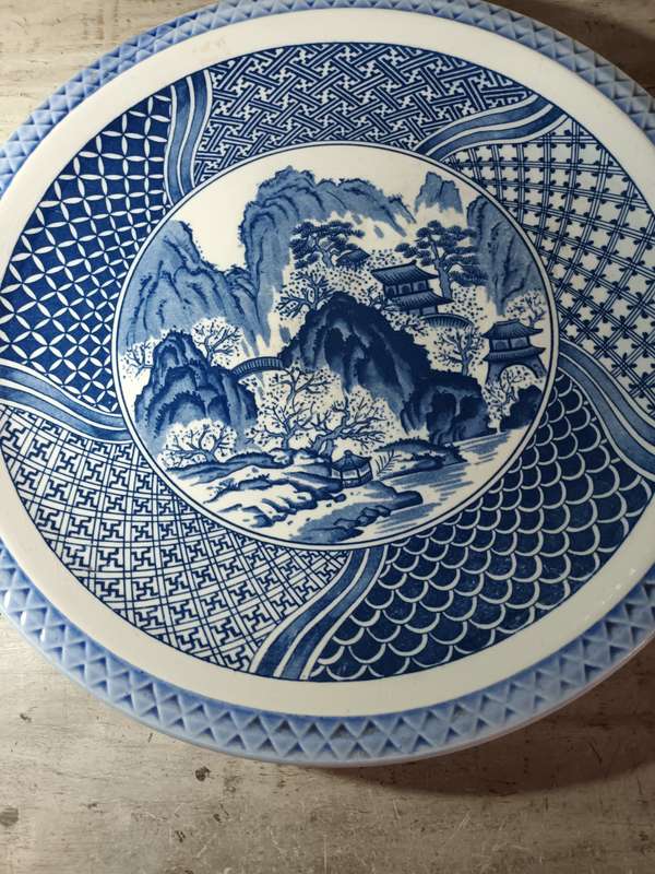 Large Yamaguchi Imperial Imari Blue and white Plate