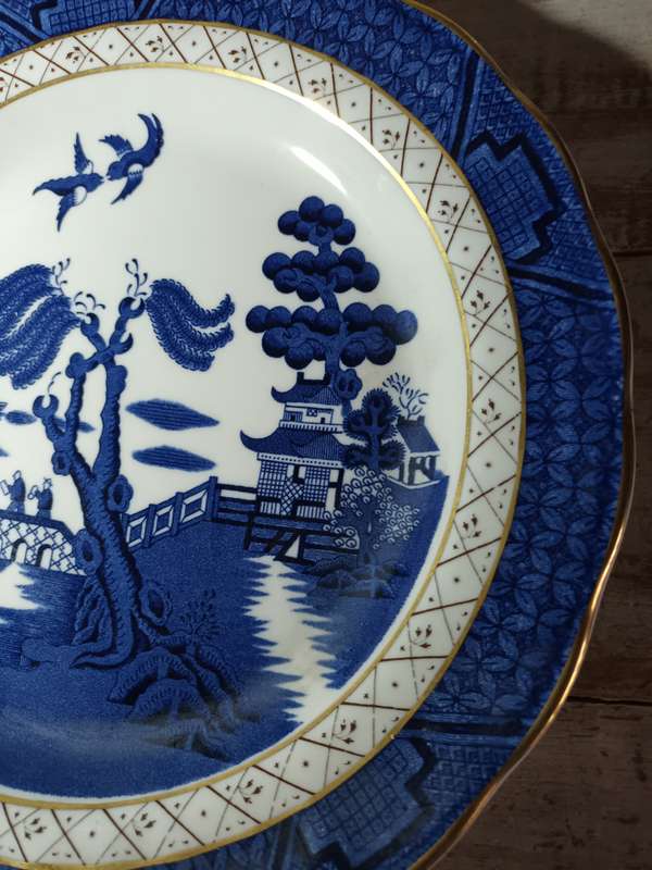 Royal Doulton 'The Majestic Collection' Booths Real Old Willow Plate
