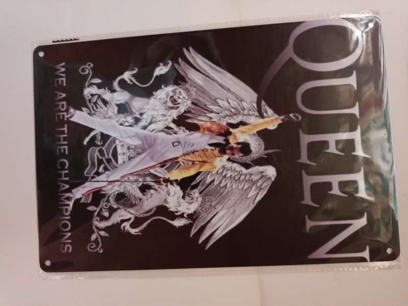 Queen Tin Metal Sign