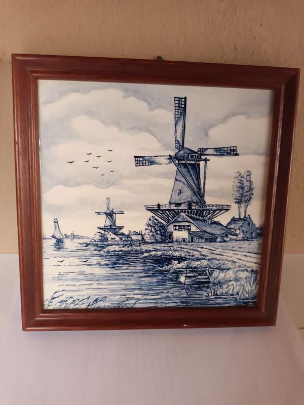 Vintage Delft Blue Tile in Wall Hanging Wood Frame