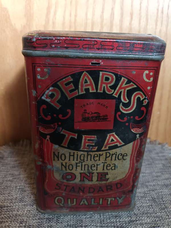 Vintage Pearks Teas Tin