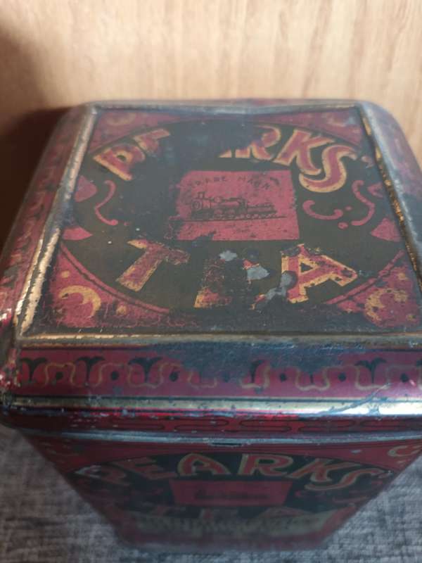Vintage Pearks Teas Tin
