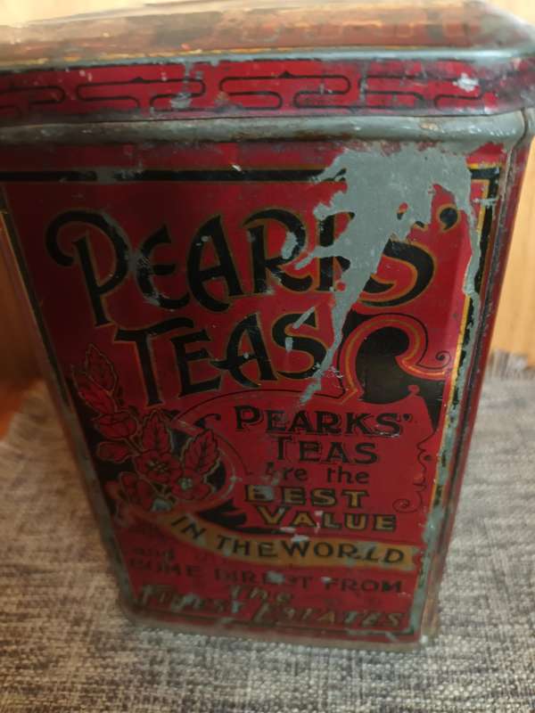 Vintage Pearks Teas Tin