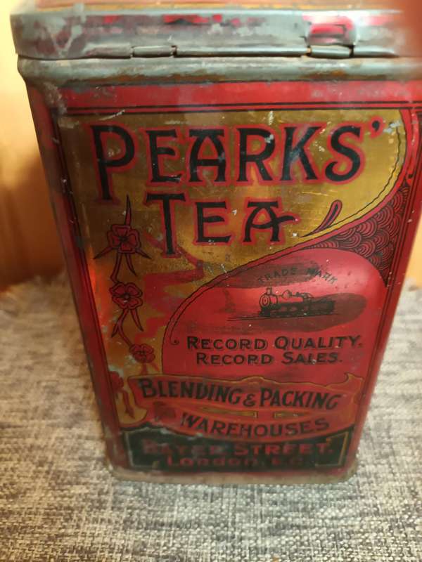 Vintage Pearks Teas Tin
