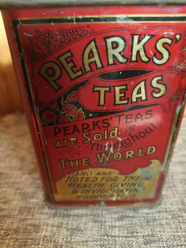 Vintage Pearks Teas Tin