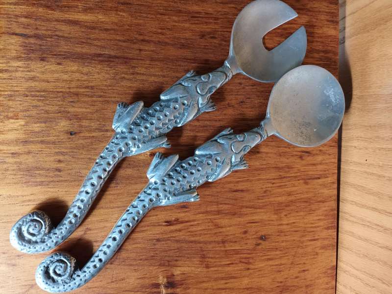 Artistic Metal Kitchen Tool Set
