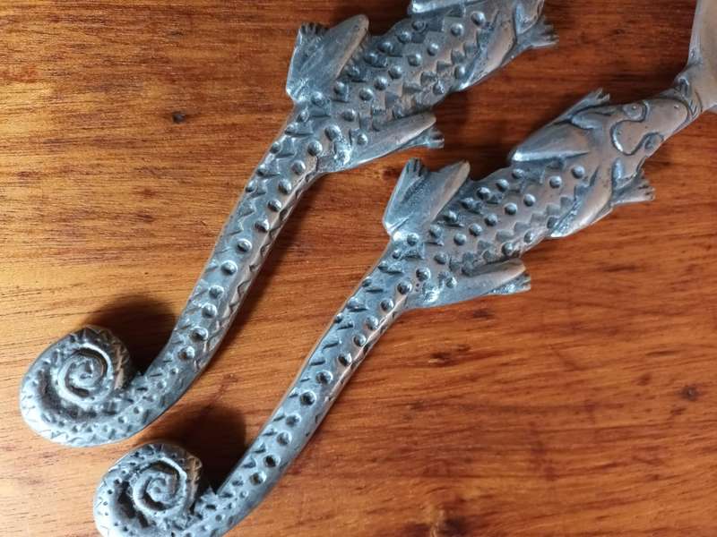 Artistic Metal Kitchen Tool Set