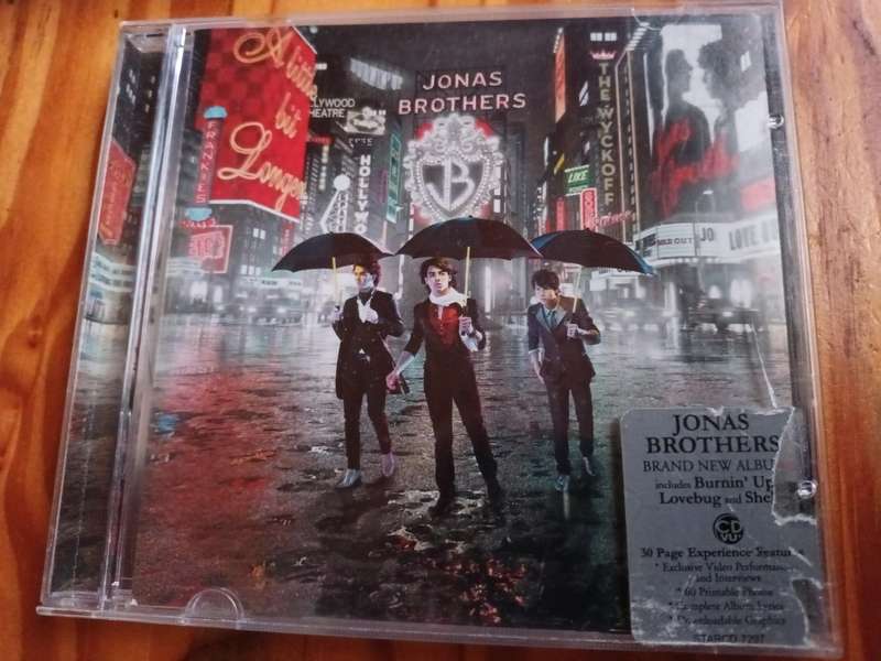 JONAS BROTHERS Music CD