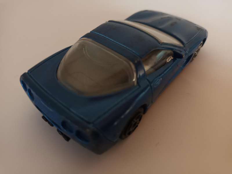 Burango Chev Corvette Scale 1/43