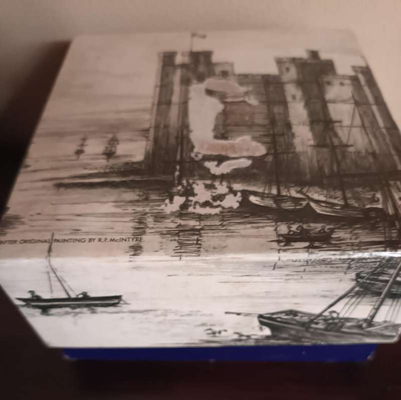 Boxed Prince of Wales Caernarvon Castle Mug