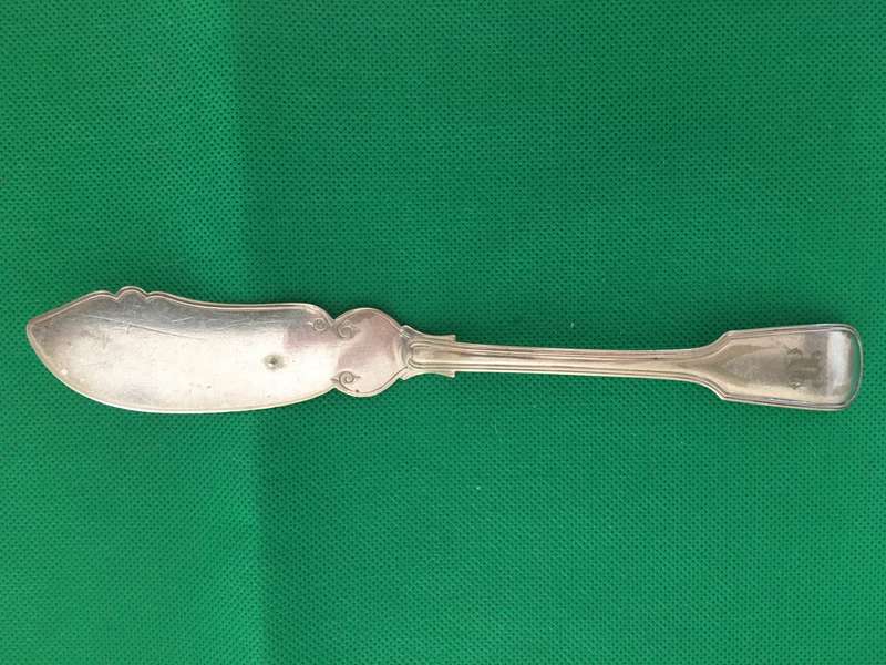 VICTORIAN SILVER  - FISH KNIFE