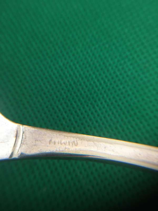 VINTAGE TO ANTIQUE E.P.N.S. 3 PLATED SILVER FISH FORKS