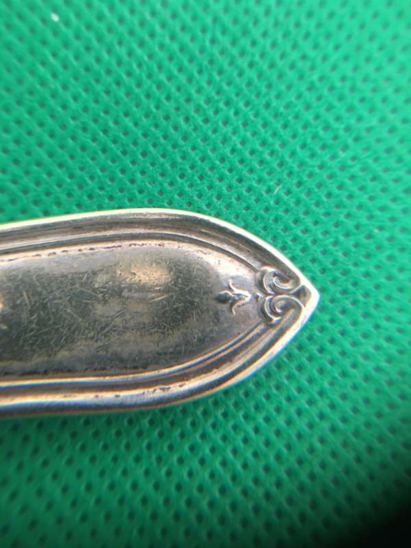 VINTAGE TO ANTIQUE E.P.N.S. 3 PLATED SILVER FISH FORKS