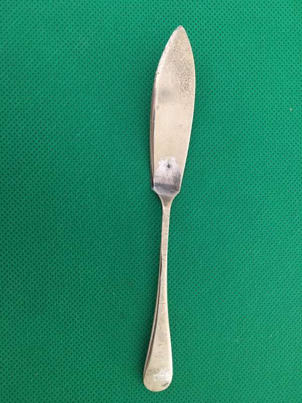 VINTAGE CHEESE KNIVES AND CAKE FORK PLATED  X 3 ITEMS EPNS AND NICKLE SILVER