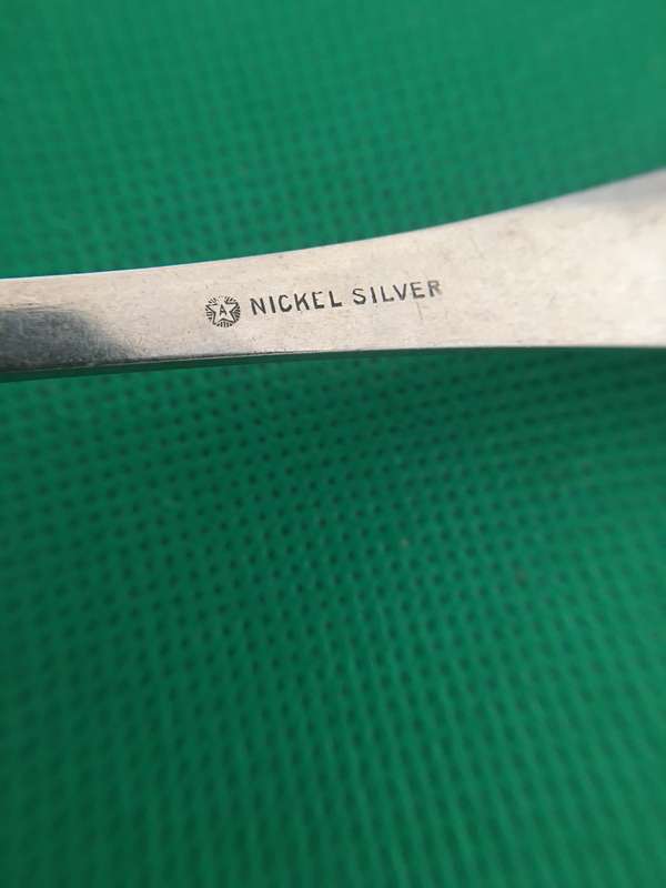 VINTAGE TO ANTIQUE NICKEL SILVER FISH KNIFE