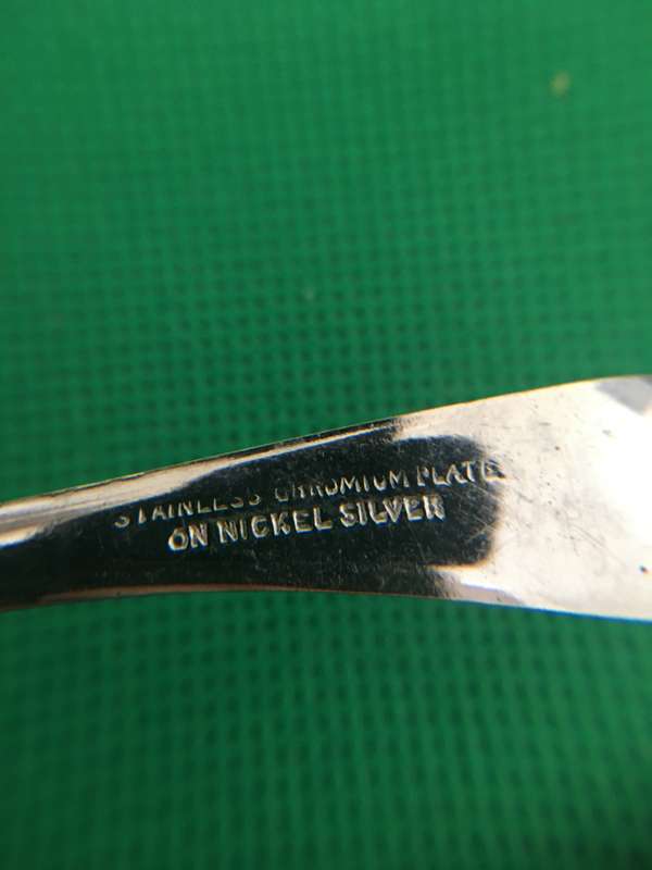 VINTAGE CHEESE KNIVES AND CAKE FORK PLATED  X 3 ITEMS EPNS AND NICKLE SILVER