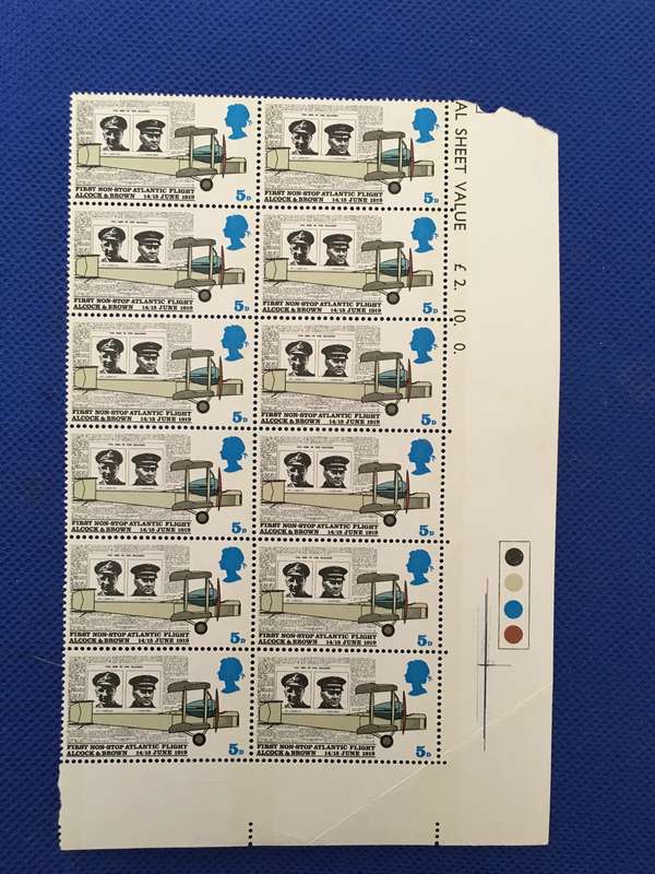 GREAT BRITAIN - MINT BLOCK OF FIRST NON-STOP ATLANTIC FLIGHT  5D BLOCK OF STAMPS - 1969