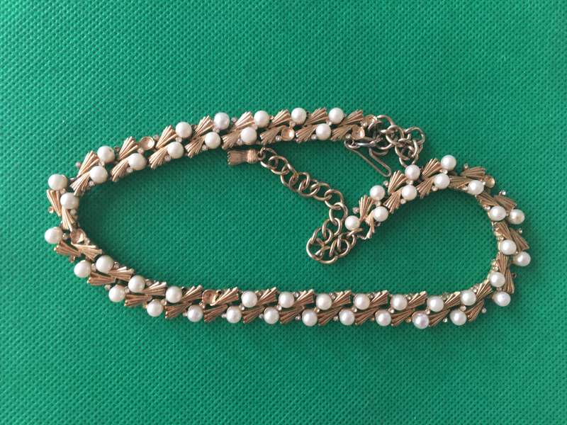 VINTAGE NECKLACE