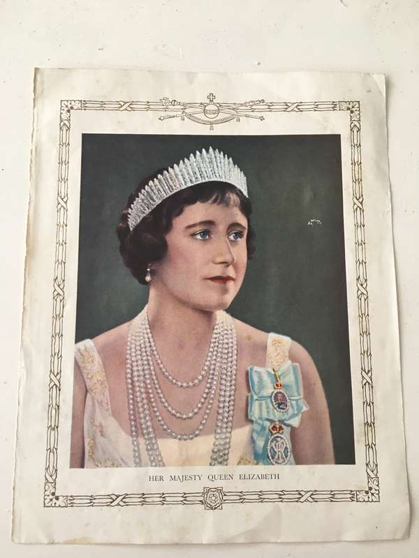 VINTAGE PRINT OF HER MAJESTY QUEEN ELIZABETH