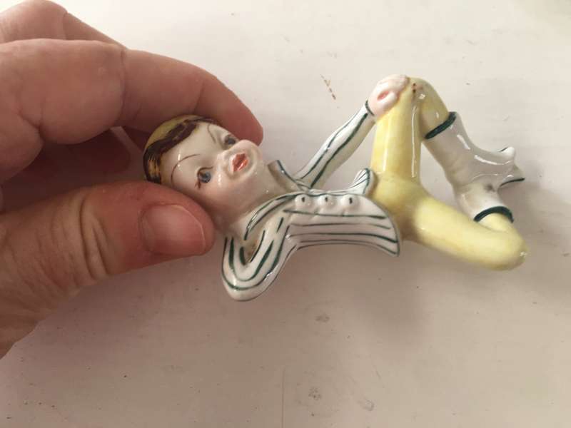 VINTAGE PORCELAIN PIXIE PORCELAIN FIGURE