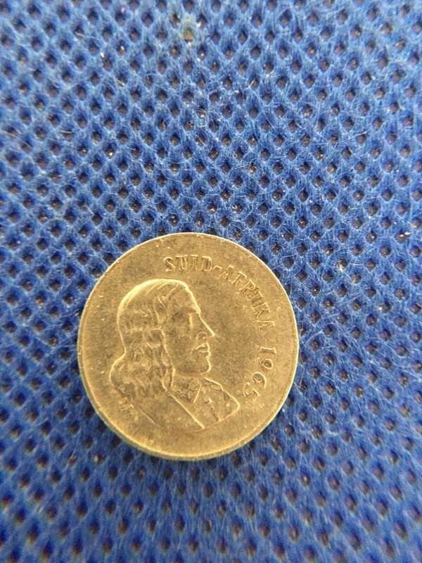 SOUTH AFRICA LOT OF 4    5c  COINS - JAN VAN RIEBEECK - ENGLISH AND AFRIKAANS -1967 1969 1965 - 1966