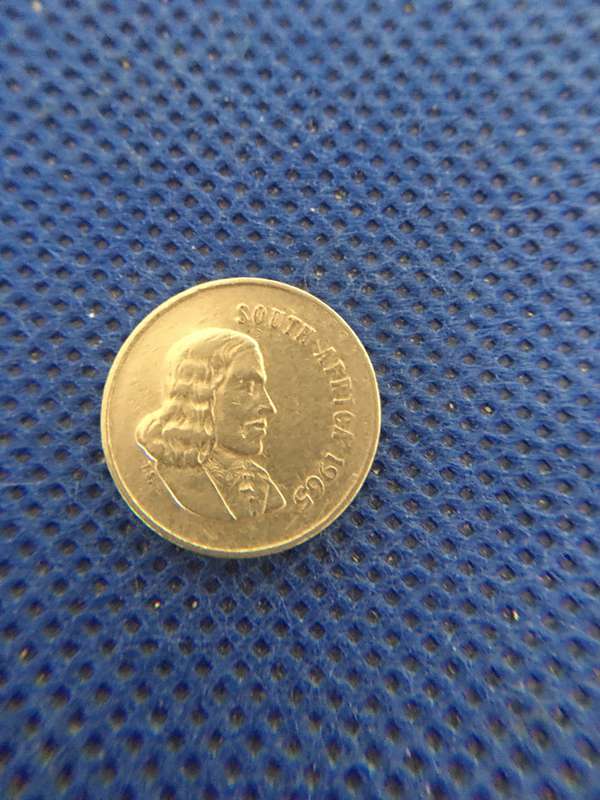 SOUTH AFRICA - 5c COINS X 2 JAN VAN RIEBEECK 1966 AND 1965 BOTH ENGLISH