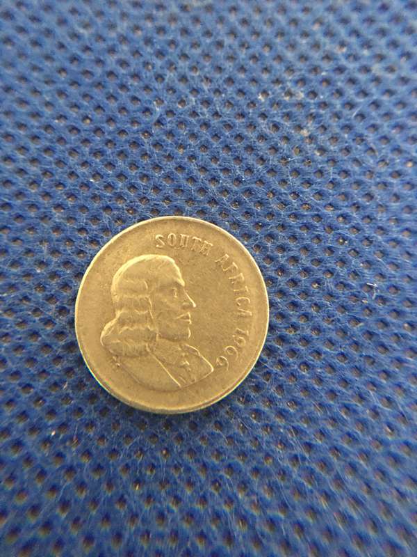 SOUTH AFRICA - 5c COINS X 2 JAN VAN RIEBEECK 1966 AND 1965 BOTH ENGLISH