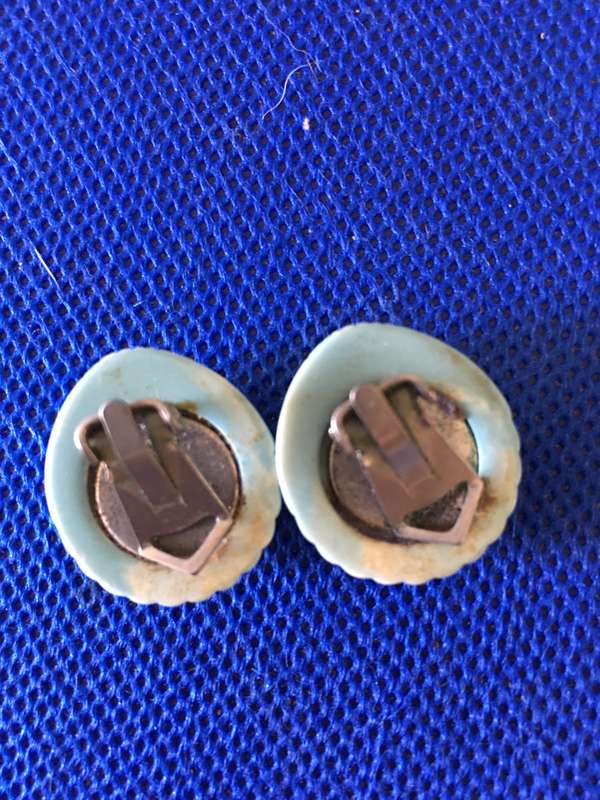 VINTAGE EARRINGS