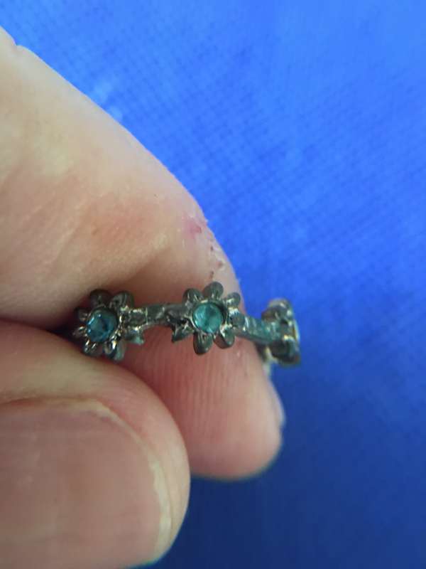 VINTAGE RING WITH  STONES