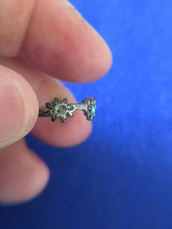VINTAGE RING WITH  STONES