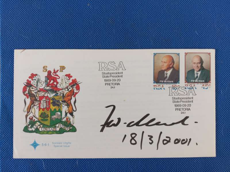 LOVELY SIGNED FIRST DAY COVER - FORMER PRESIDENT DE KLERK - 2001