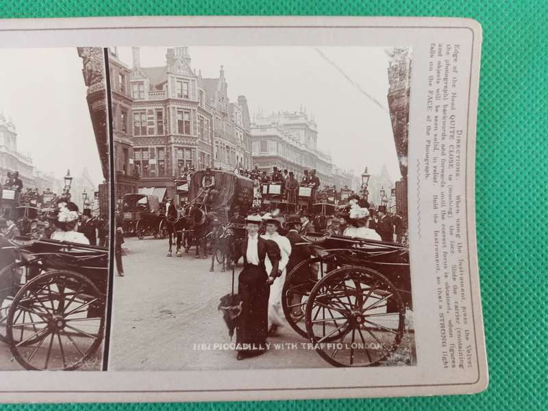 VICTORIAN STEREO SCOPE CARD - PICCODILY LONDON