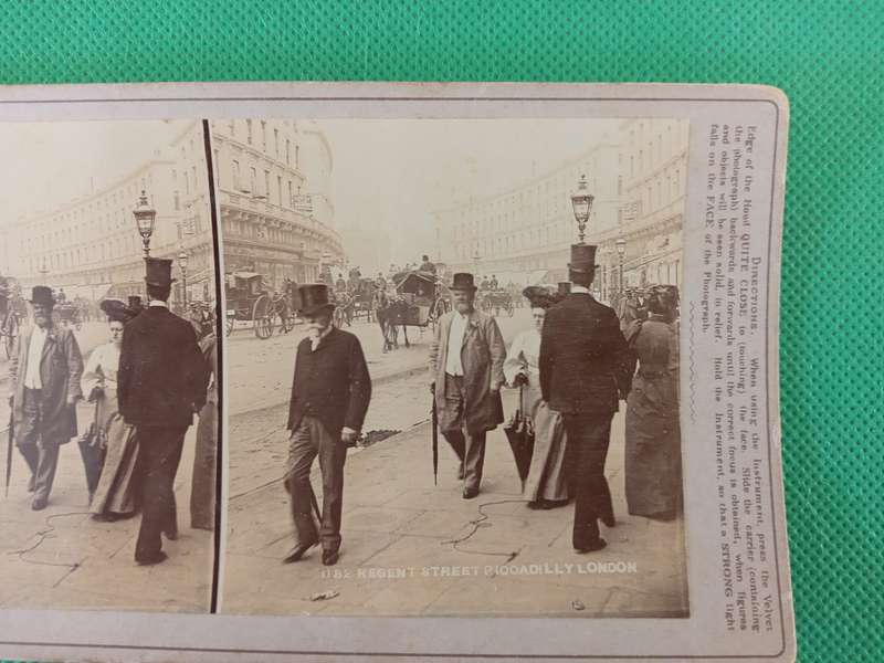 VICTORIAN STEREO CARD - REGENT STREET LONDON