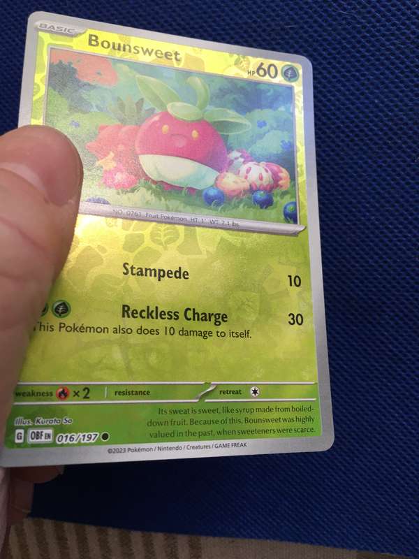 POKEMON TRADING CARD - BOUNSWEET / FOIL CARD / SHINY CARD