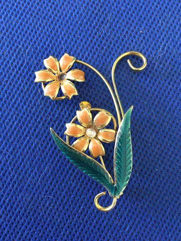 VINTAGE BROOCH