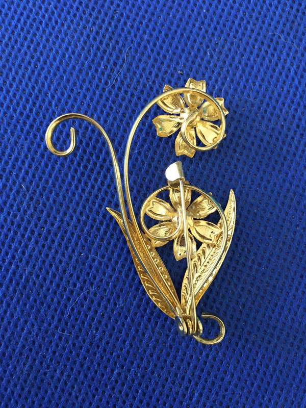 VINTAGE BROOCH
