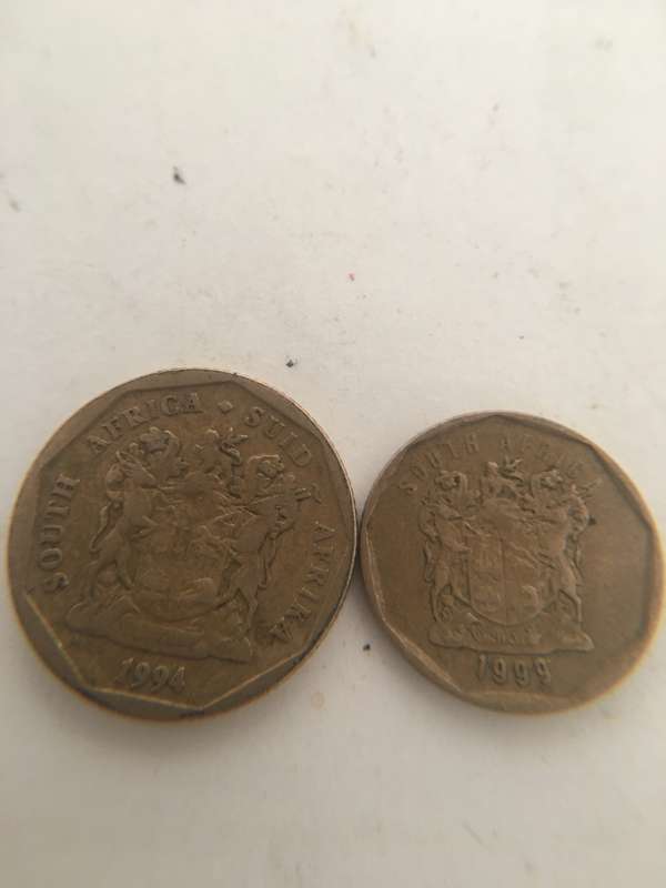 SOUTH AFRICA LOT OF 2 COINS 20c  10c BOTH CRESTED  (5)