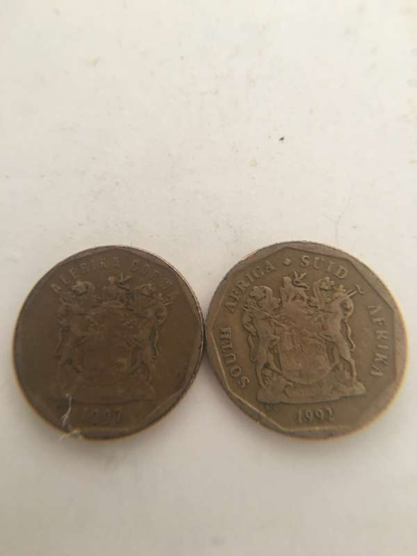SOUTH AFRICA LOT OF TWO 20c COINS NOTE 20c ON  ONE ISLARGER ON REAR  (14)