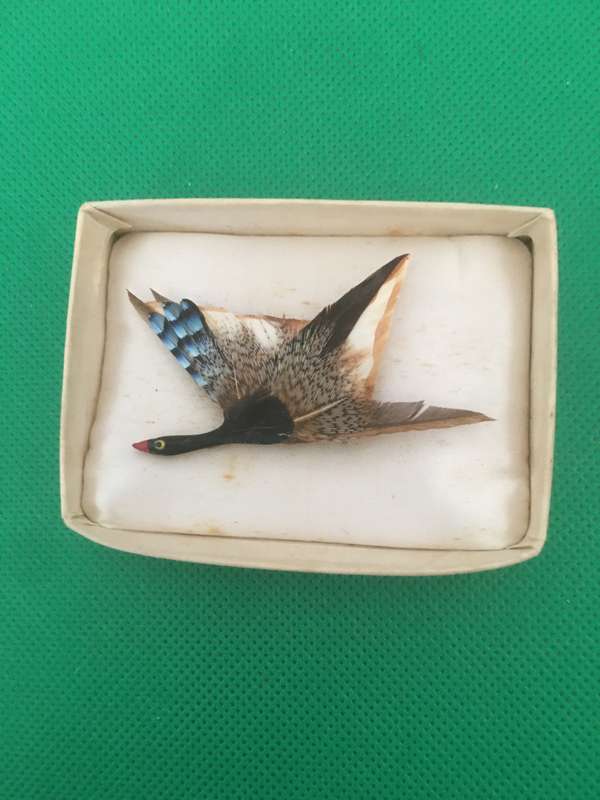 VINTAGE  PHEASANT BROOCH MADE OF FEATHERS